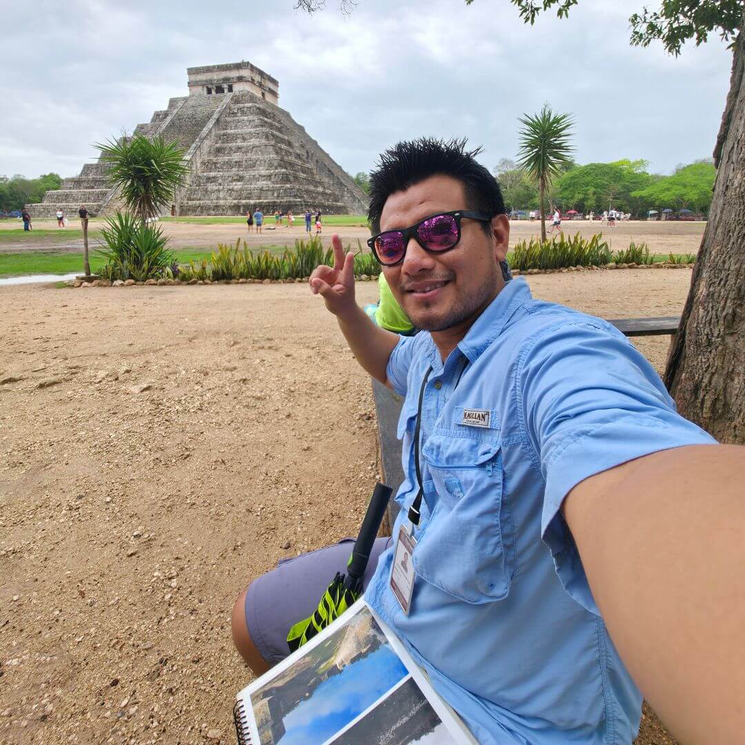 Eyder — Guía certificado Lakin Tours