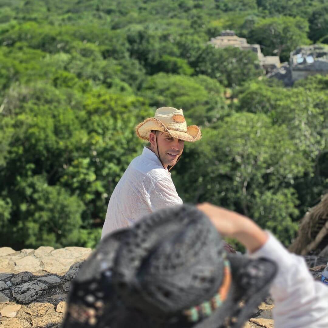Vista de la selva de Yucatán desde la cima de la Acrópolis de Ek Balam